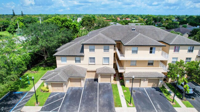 Building Photo - 2020 Greenview Shores Blvd