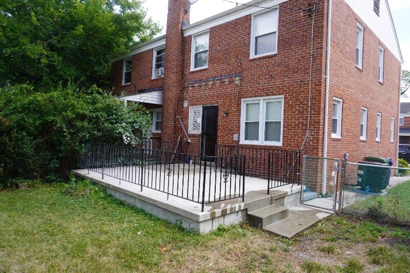 Building Photo - 3902 Emmart Ave