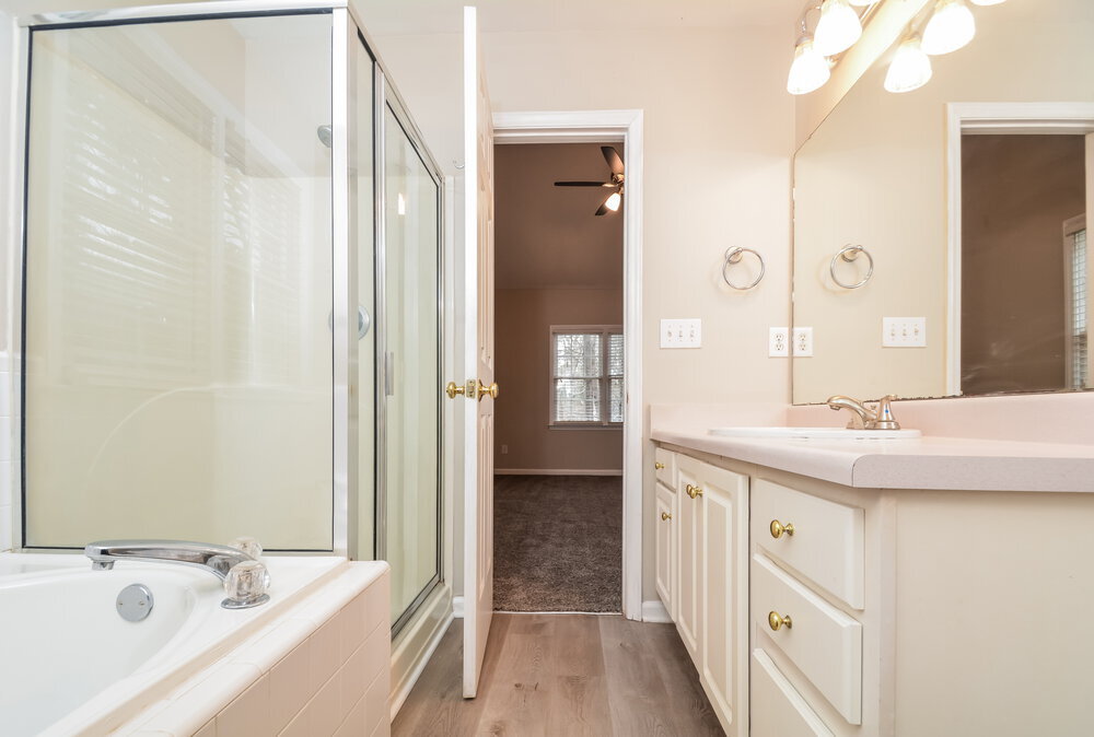 Building Photo - 1204 Cleason Ct