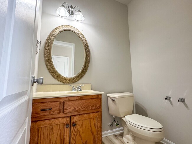 Building Photo - 14436 Sulphur Springs Terrace
