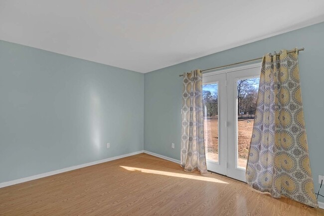 Building Photo - 7046 Bray Rd