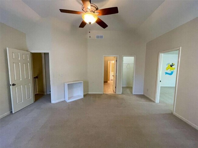 Building Photo - 1378 Greencrest Ct SW