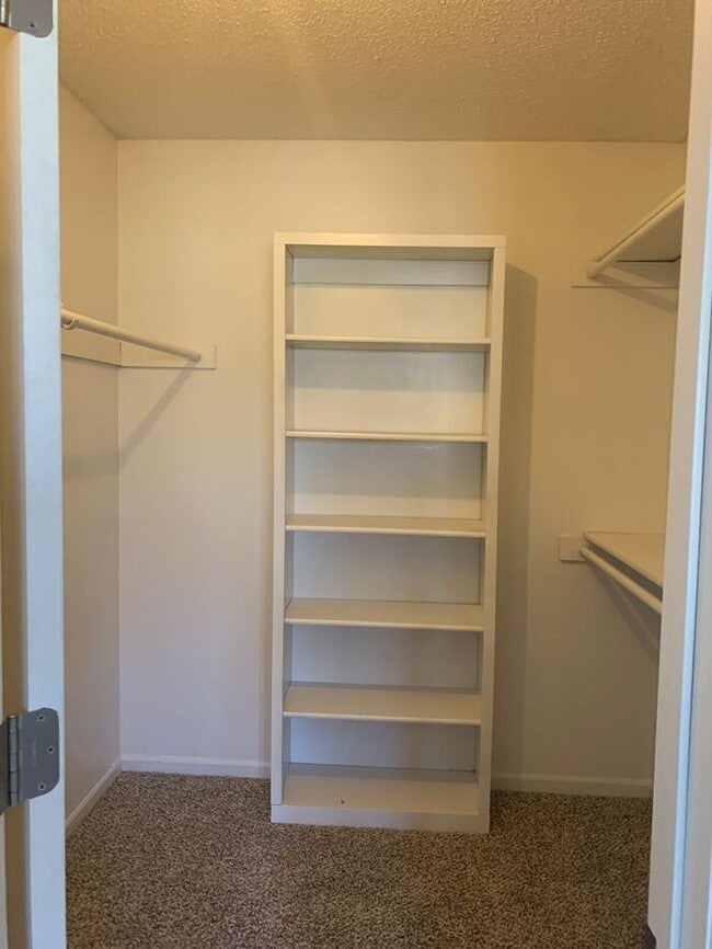 Building Photo - 3BR/2BA w/ Fenced Yard + Patio/Deck and 2-Car Garage in Olathe