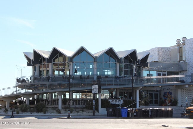 Building Photo - 1204 Emory St