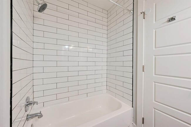 Building Photo - 1903 Townesouth Cir