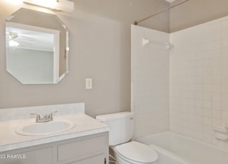 Building Photo - 191 Grand Ave