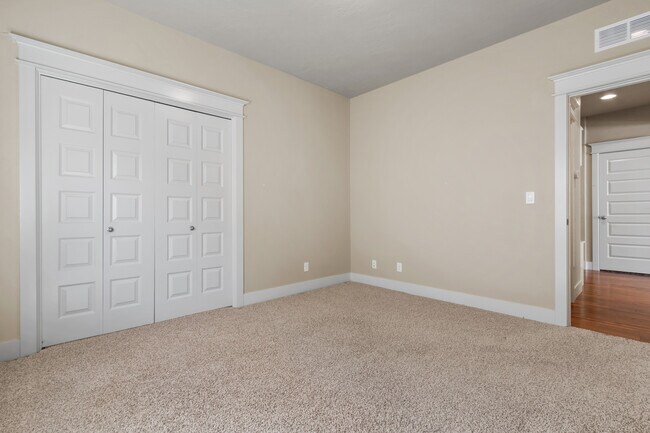 Building Photo - 4300 N Chapala Way