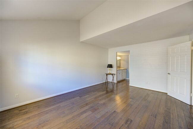 Building Photo - 4000 Purdue St