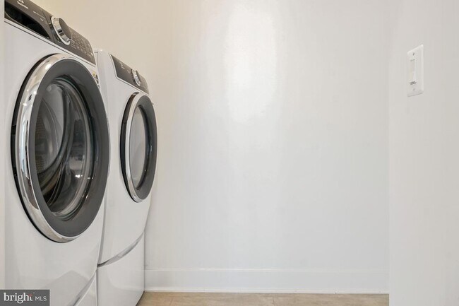 Building Photo - 1250 Northside Park Blvd