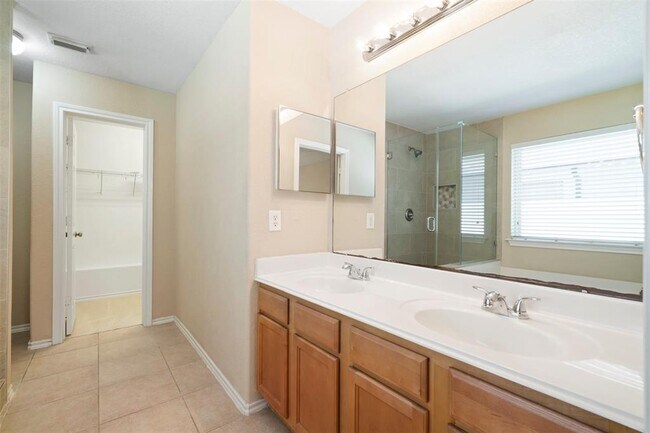 Building Photo - 35 N Star Ridge Cir