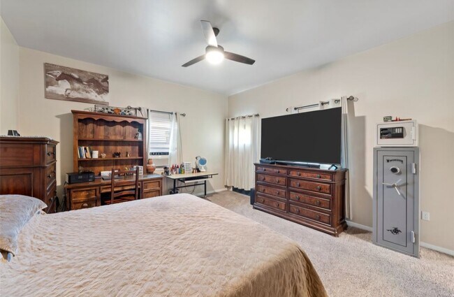 Building Photo - 1571 Highland Park Way