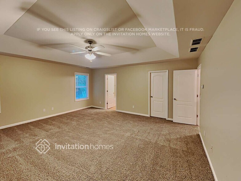 Building Photo - 147 Hawthorn Dr