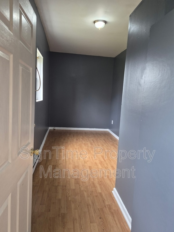 Building Photo - 66 W Church St