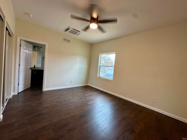 Building Photo - 2115 G St