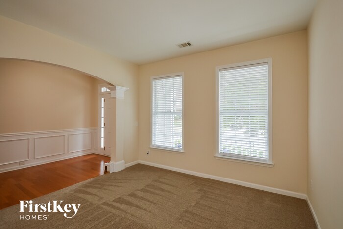 Building Photo - 30 Wellstone Pl