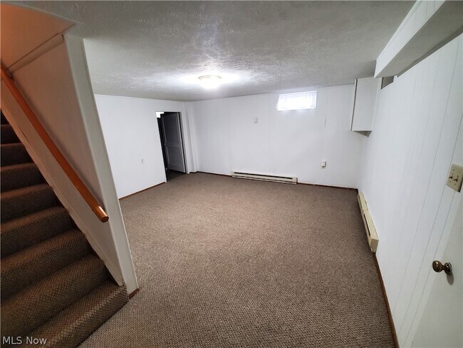 Building Photo - 2562 3rd St