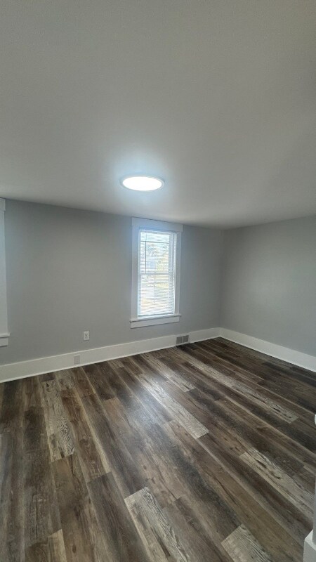 Building Photo - 261 Navigation St