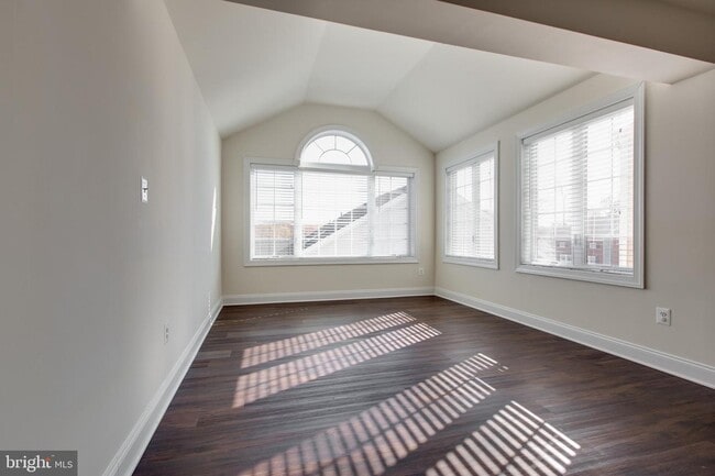 Building Photo - 7757 Crystal Brook Way