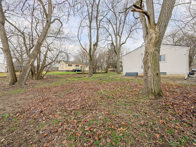 Building Photo - AVAILABLE NOW! Charming 3-Bedroom Home in Prime Pontiac Location