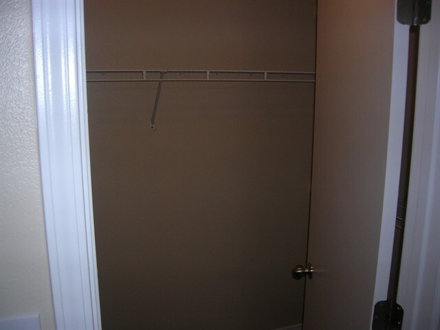 Building Photo - 10905 Serpentine Court NW