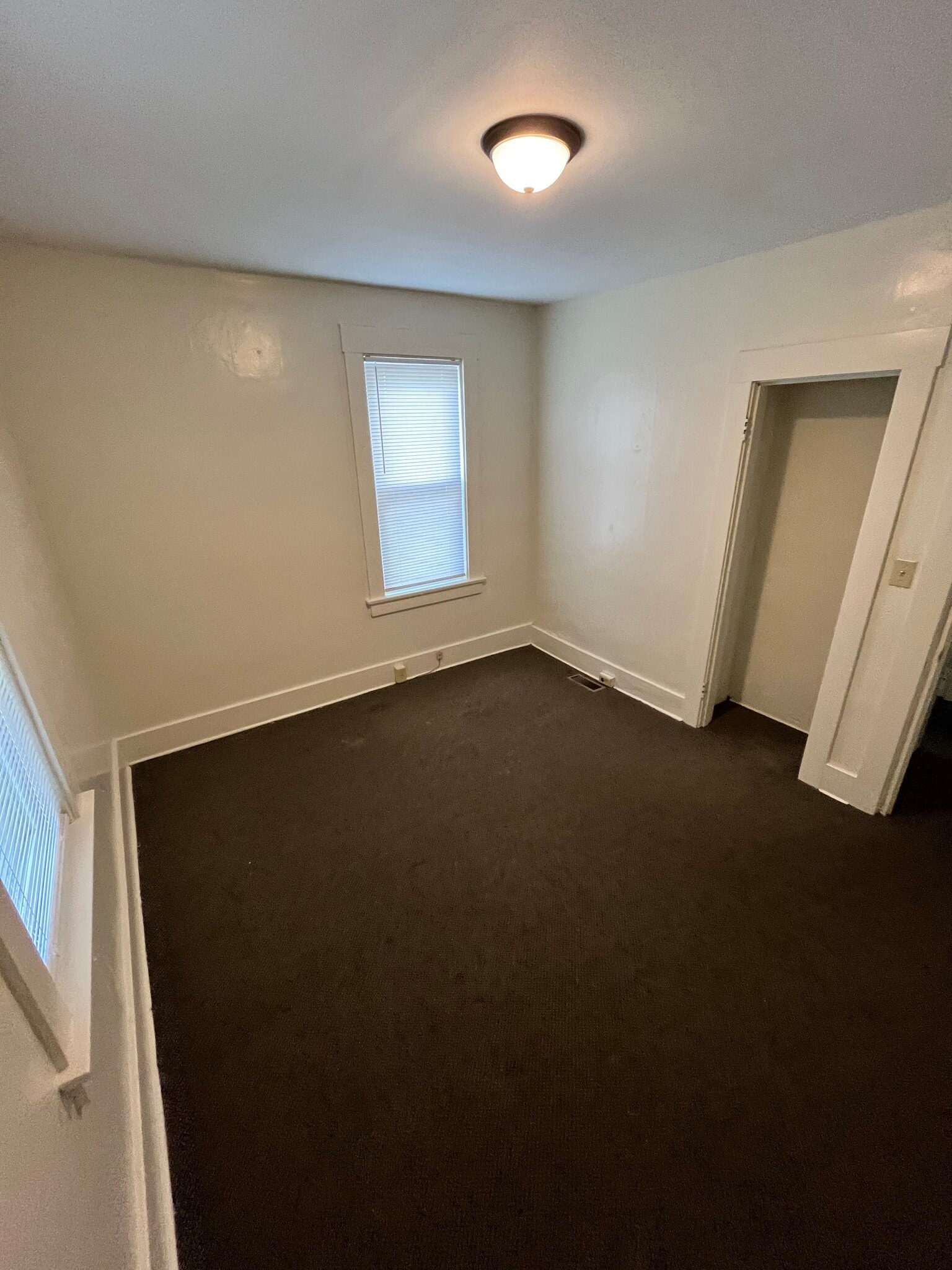 Building Photo - 774 Weaver St