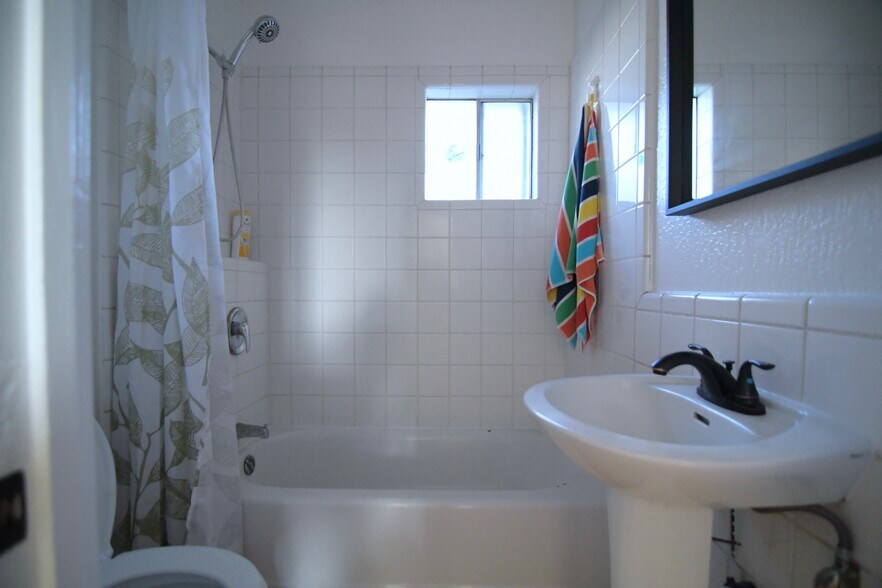 Building Photo - 5351 Soquel Dr
