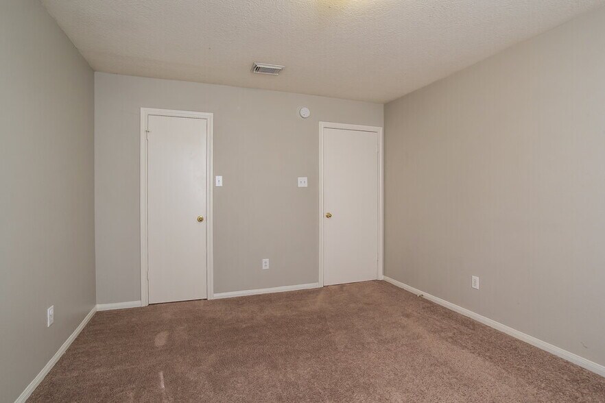 Building Photo - 23623 Prairie Bird Dr