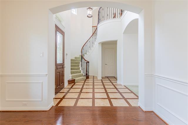 Building Photo - 5473 Braemar Dr
