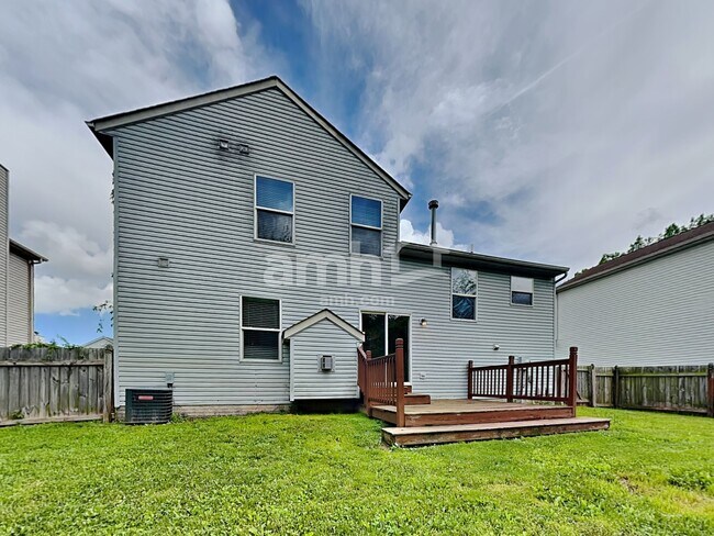 Building Photo - 3959 Highland Bluff Dr