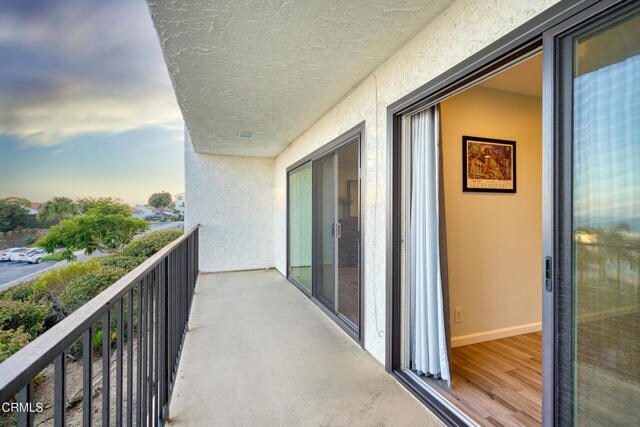 Building Photo - 886 Winding Way Dr
