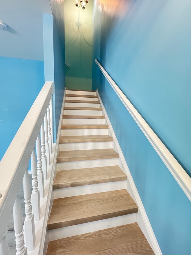 Building Photo - 1307 Emsworth Dr