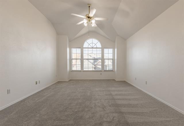 Building Photo - 5021 Goldenrod Dr