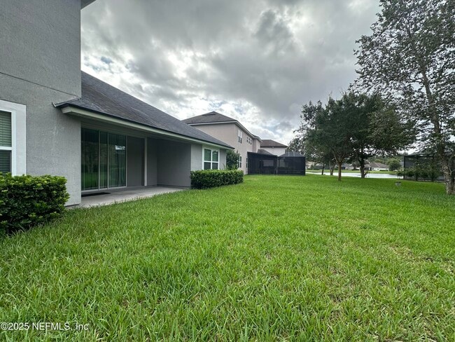 Building Photo - 159 Woodcross Dr