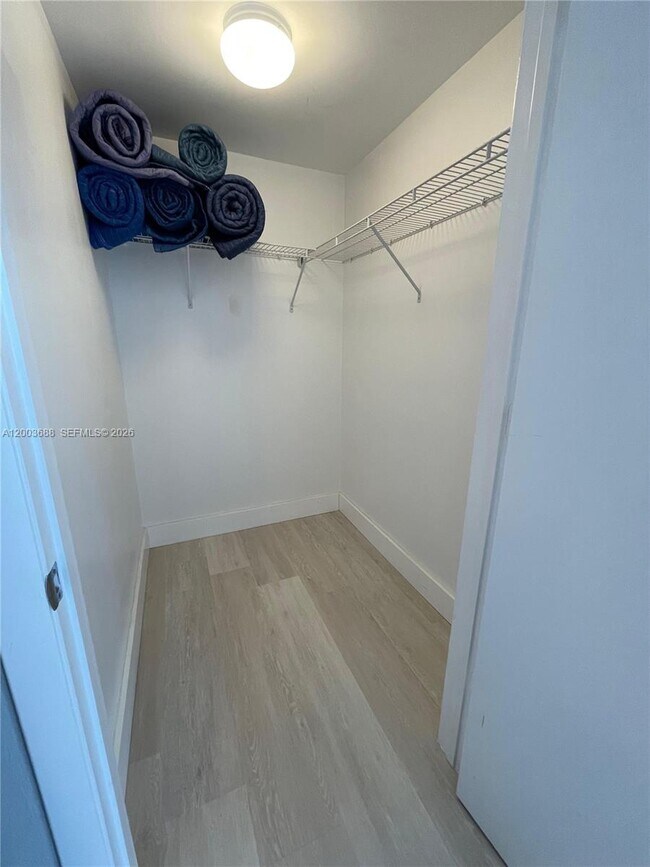 Building Photo - 50 Biscayne Blvd