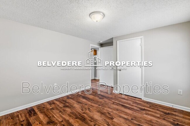 Building Photo - 110 S Raleigh St