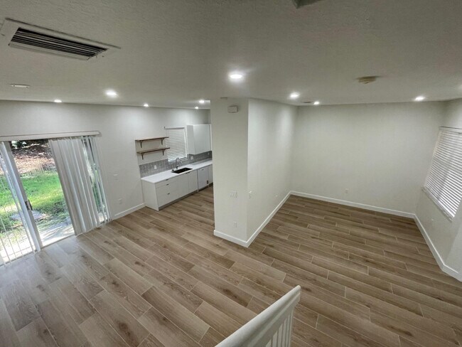 Building Photo - 12472 SW 44th Ct