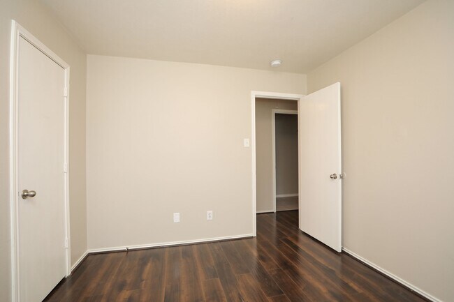 Building Photo - 12846 Colony Heath Ln