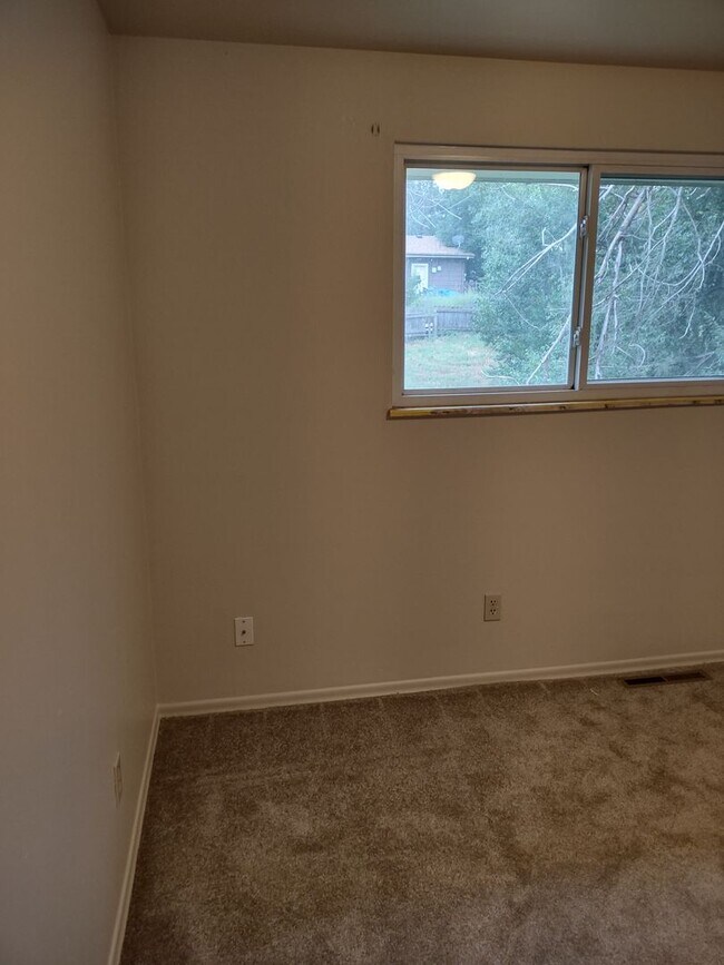 Building Photo - 3639 Garland Ct
