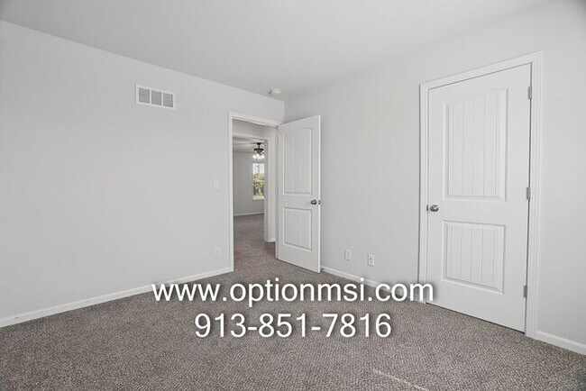 Building Photo - Beautiful 3-Bedroom Home with Modern Finishes & Fantastic Amenities!