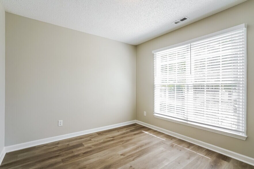 Building Photo - 8817 Whitby Ct