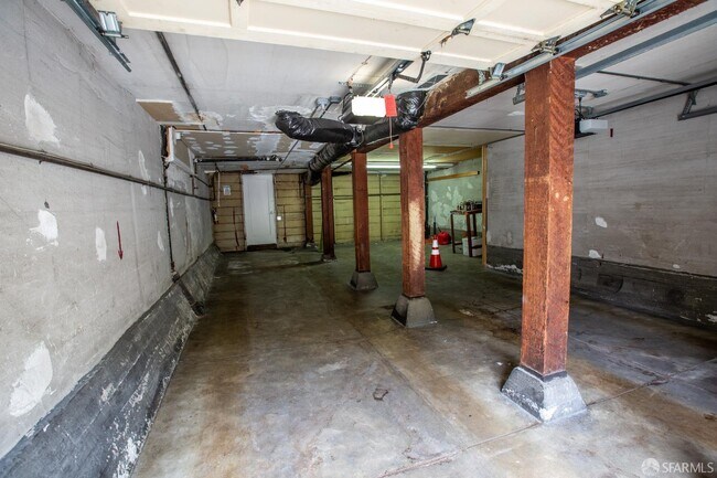 Building Photo - 2850 Jackson St