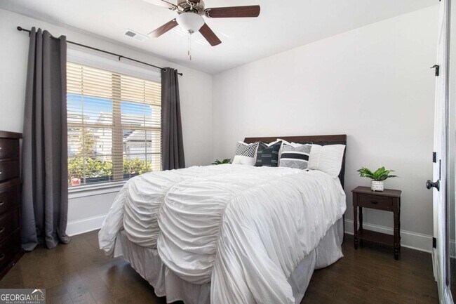 Building Photo - 603 Skye Ct