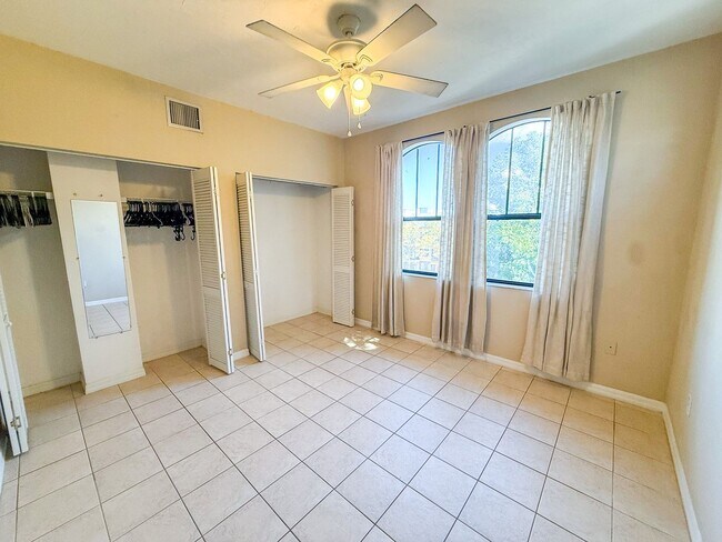 Building Photo - St. Charles Place #306