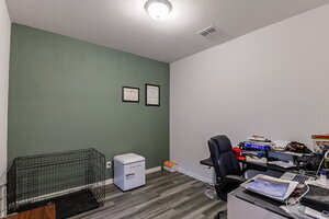 Building Photo - $1000 Off First Month’s Rent with 18-Month...