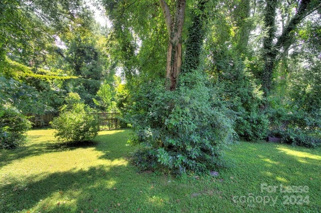 Building Photo - 629 Grandin Rd