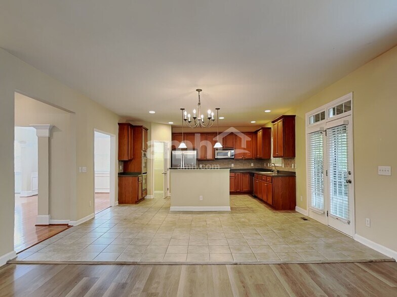 Building Photo - 9413 Philbeck Ln