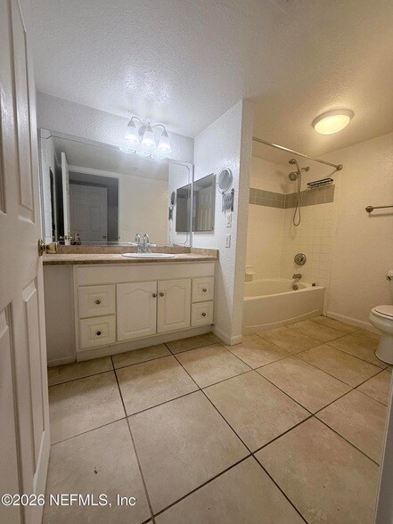 Building Photo - 425 Timberwalk Ct