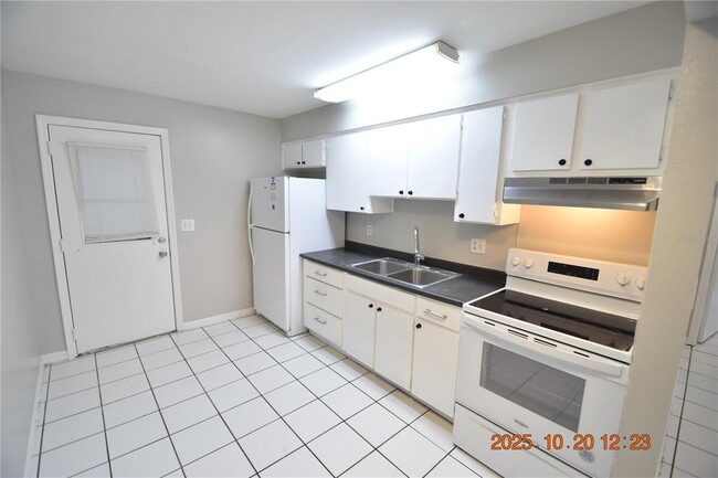 Building Photo - 3320 33rd St N