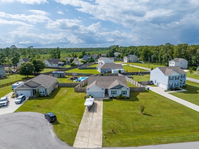 Building Photo - Charming 3-Bedroom Home for Rent in The Pr...