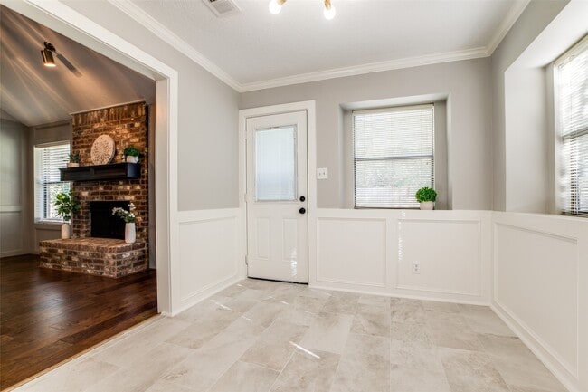 Building Photo - 24 E Torch Pine Cir